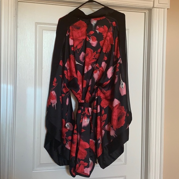 Victoria secret kimono robe - Picture 8 of 8